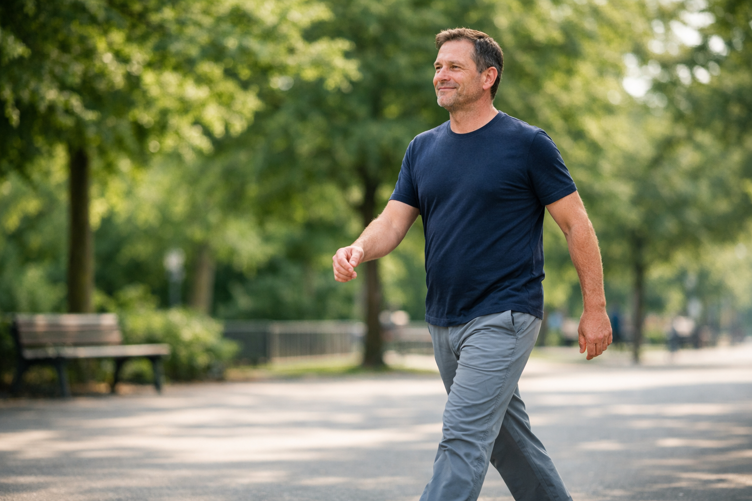 Cambios que puedes notar en tu cuerpo al caminar cada día a partir de los 40